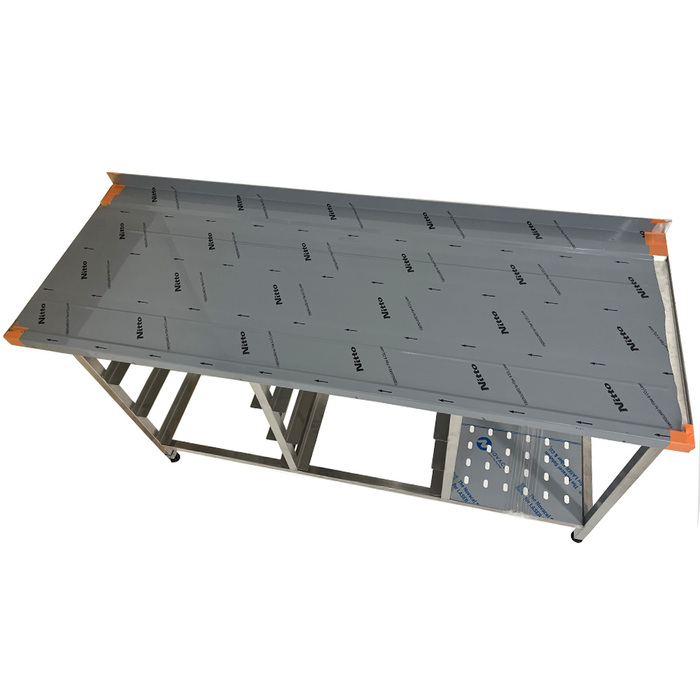 Utmatningsbänk med 2 gejderfack för diskkorgar (2)